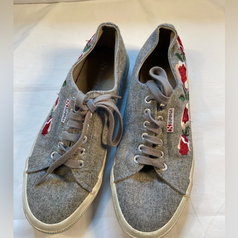 Superga, Women’s, Flower Embroidered sneakers, gray‎ wool Size 10